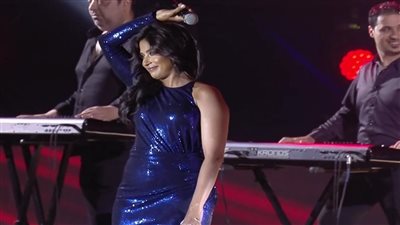 روبي ترقص في حفلها بـ جدة على أنغام نمت ننة.. وتعلق: جمهور السعودية حلوين وحبايبي | صور