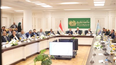 جامعتا القاهرة والمنصورة تحصلان على أفضل جامعة صديقة للبيئة مناصفة للعام 2022/2023