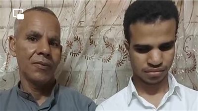 نور من قلب العتمة.. عبد الرحمن من ذوي الهمم قهر الظروف وأصبح الأول على ثانوي أزهري المنيا