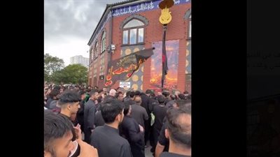 بأعلام يا حسين واللطم.. مسيرات شيعية تحيي ذكرى عاشوراء في شوارع لندن| فيديو