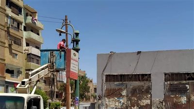 حملات لفصل الإعلانات المضيئة والتأكد من التزام المحال بخفض الإنارة بـ 4 مراكز في المنيا