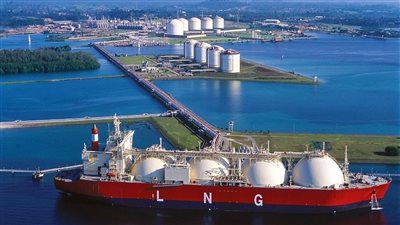 البنك المركزي: مصر استوردت بترولا وغازا طبيعيا بقيمة 5.4 مليار دولار خلال 3 أشهر