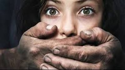 معلومات الوزراء يكشف أشكال الإتجار بالبشر عالميًا.. 38% عمالة جبرية و0.9% زواج بالإجبار 