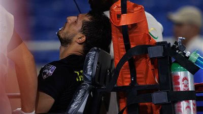 اتحاد جدة يعلن نقل طارق حامد إلى المستشفى بعد إصابته في لقاء الصفاقسي بالبطولة العربية