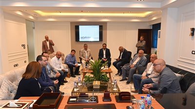 وزير الإسكان يصدر تكليفات لرؤساء أجهزة 4 مدن جديدة.. ويشدد بسحب الأعمال من الشركات المتقاعسة