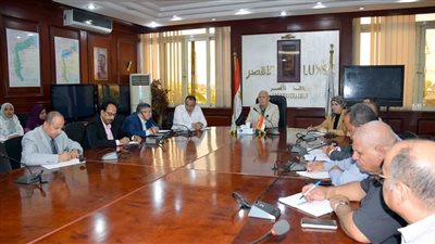 محافظ الأقصر: ملتزمون بخطة الدولة لترشيد الكهرباء بما لا يضر بالمواطنين