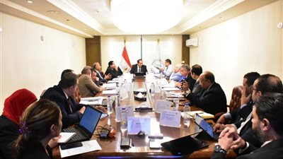 مجلس إدارة الرعاية الصحية يوافق على دراسة حزمة جديدة من الحوافز للأطقم الطبية