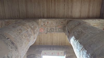  لحماية ألوان الأعمدة.. الآثار تغطي صالة الأعمدة الكبرى بمعابد الكرنك بسقف خشبي | خاص 