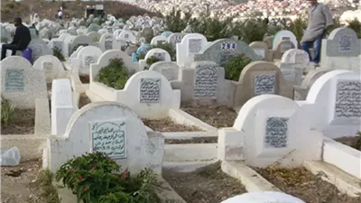 الإفتاء توضح حكم تلقين الميت بعد دفنه