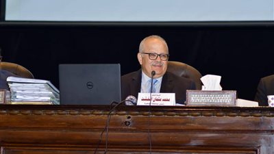 رئيس جامعة القاهرة يفتتح مؤتمر كلية الدراسات العليا للتربية حول مستقبل التعليم في الوطن العربي