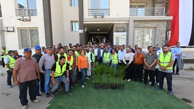  وزير الإسكان يختتم جولته بمشروع جنة 2 بالشيخ زايد