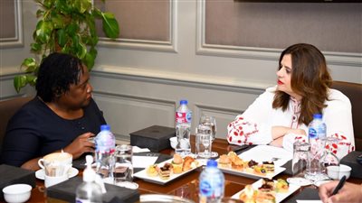  زيمبابوي تبحث الاستفادة من خبرات وزارة الهجرة في رعاية جالياتها بالخارج