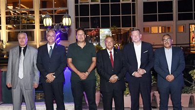 المقاولون العرب وفايكنج للسياحة يوقعان عقد تصنيع 4 فنادق عائمة