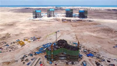 الإسكان تعتزم طرح 21 قطعة أرض بالعلمين الجديدة لإقامة أبراج بالشراكة مع القطاع الخاص