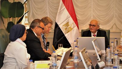 رضا حجازي يبحث مع وفد البنك الدولي سبل تعزيز مشروعات التعاون لتطوير التعليم قبل الجامعي