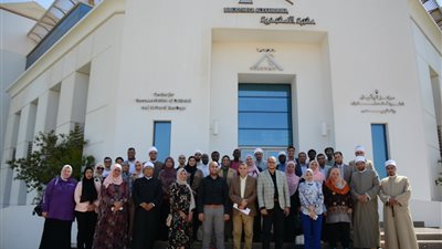 سفراء الأزهر يزور مركز توثيق التراث الحضاري والطبيعي بالقرية الذكية