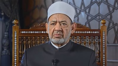 يعاني من إعاقة بصرية.. شيخ الأزهر يوجه بصرف إعانة فورية عاجلة لـ أبو البنات بأسيوط