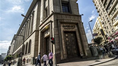 البنك المركزي: ارتفاع أرصدة التسهيلات الائتمانية بالبنوك لـ 4.518 تريليون جنيه بنهاية أبريل الماضي 