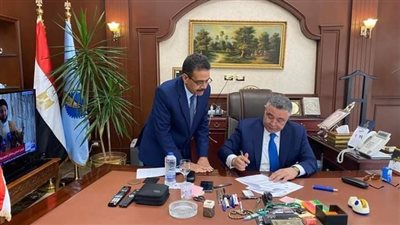 محافظ البحر الأحمر يعتمد شهادة إتمام الدراسة بمرحلة التعليم الأساسي للدور الثاني بـ 86.2%