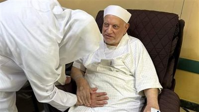 بيان عاجل بشأن الحالة الصحية للدكتور أحمد عمر هاشم بعد شائعة وفاته