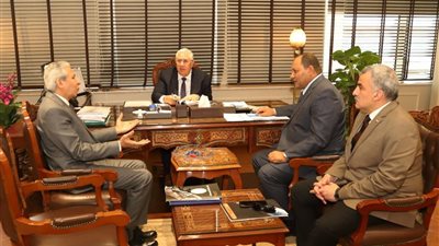 الزراعة: دراسة معوقات تنفيذ الأقفاص البحرية وإنشاء مفرخين في البحر الأحمر وبحيرة المنزلة