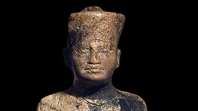 7.5 سم.. المتحف المصري بالتحرير يلقي الضوء على التمثال الوحيد للملك خوفو صاحب الهرم الأكبر 