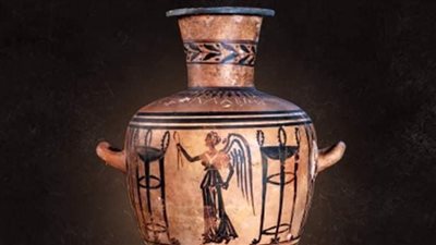 متحف الغردقة يعرض إناء من الفخار يعود إلى العصر اليوناني الروماني 