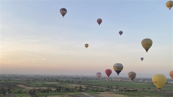 رحلات البالون الطائر