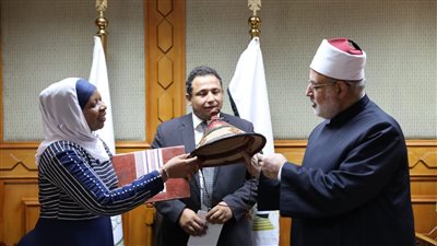 وكيل الأزهر يستقبل القائم بأعمال سفارة بوركينا فاسو لبحث سبل التعاون في المجالين الدعوي والعلمي