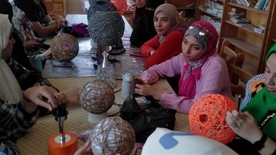 ورش حرفية بمركز شباب الساحة الشعبية تحت شعار حرفتك صنعتك ببورسعيد| صور 