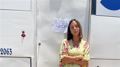 بشخصية لي لي.. فاطمة البنوي مع أكرم حسني في العميل صفر 