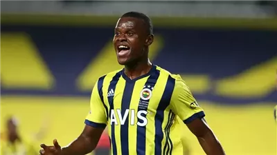 وكيل سماتا يكشف حقيقة مفاوضات الأهلي| خاص