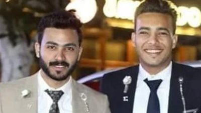 مصرع شابين في تصادم ملاكي بموتوسيكل في الإسكندرية.. وأهالي الضحيتين: بيشتروا بدلة الخطوبة| بث مباشر 