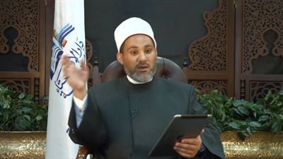 ما حكم جمع الصلاة بحجة العمل؟.. الإفتاء تجيب