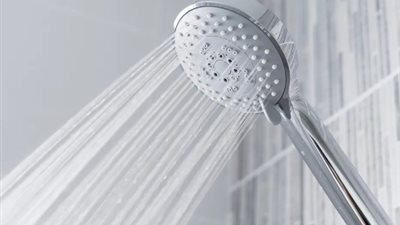 قلل الكميات بالاستحمام.. مجلس الوزراء يوجه المواطنين بترشيد استهلاك المياه