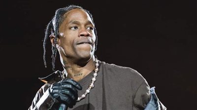 بسبب رذاذ الفلفل.. تفاصيل إصابة 60 شخصًا في حفل ترافيس سكوت بروما