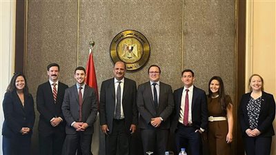 مساعد وزير الخارجية يستقبل عددا من مساعدي خارجية النواب الأمريكي
