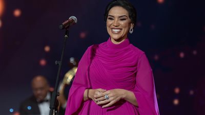 مشاركة كورال روح الشرق.. أبرز لقطات حفل مي فاروق في السعودية