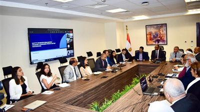 الإسكان تبدأ بالتعاون مع صندوق مصر السيادي إجراءات طرح تنفيذ محطات تحلية مياه البحر