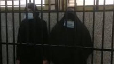 القبض على سيدة وابنتها بحوزتهما 20 قطعة مخدرات بالأقصر 