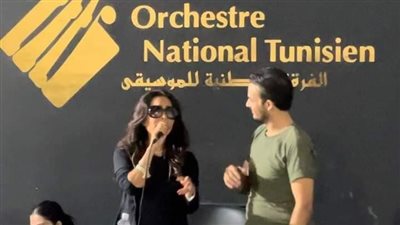 لطيفة تهدي حفلها بمهرجان قرطاج للمرأة التونسية 