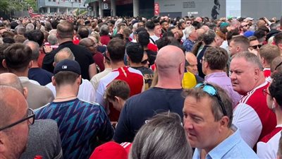 لمدة نصف ساعة.. تأجيل مباراة أرسنال ونوتنجهام فورست بسبب الجماهير