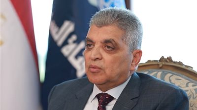 أسامة ربيع: أزمة البحر الأحمر لم تخلق طريقا مستداما بديلا لقناة السويس 