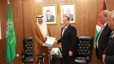 فلسطين تتسلم أوراق اعتماد أول سفير سعودي لديها