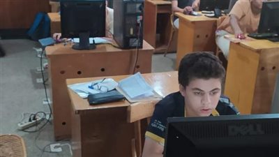 أخبار التعليم اليوم| بدء الامتحان الإلكتروني للطلاب المتقدمين لمدارس المتفوقين STEM 