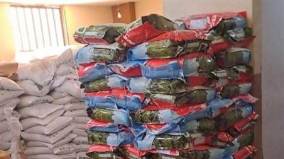 ضبط 38 طن أسمدة داخل مخزن بالمنوفية دون ترخيص