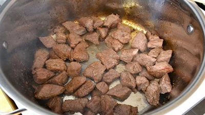 طريقة عمل كباب الحلة المصري.. أيهما أفضل الرقبة أم الكتف؟