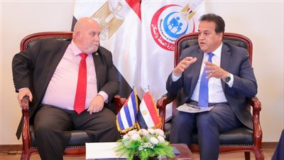 وزير الصحة يبحث سبل التعاون مع السفير الكوبي لتطوير نظام الرعاية الأولية