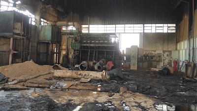 السيطرة على حريق في مخزن خردة بشركة الكهرباء بمدينة طور سيناء 