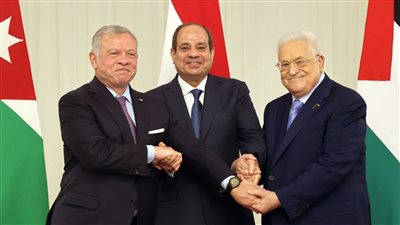 أبو مازن والملك عبد الله يؤكدان أهمية دور مصر في إنهاء الانقسام الفلسطيني 
